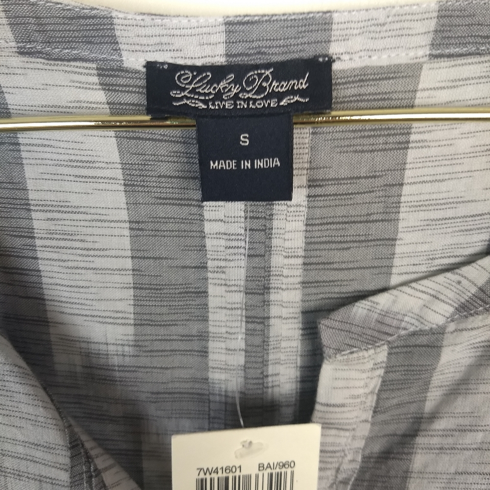 Lucky Brand Embroidered Boho Small Top - Picture 2 of 5